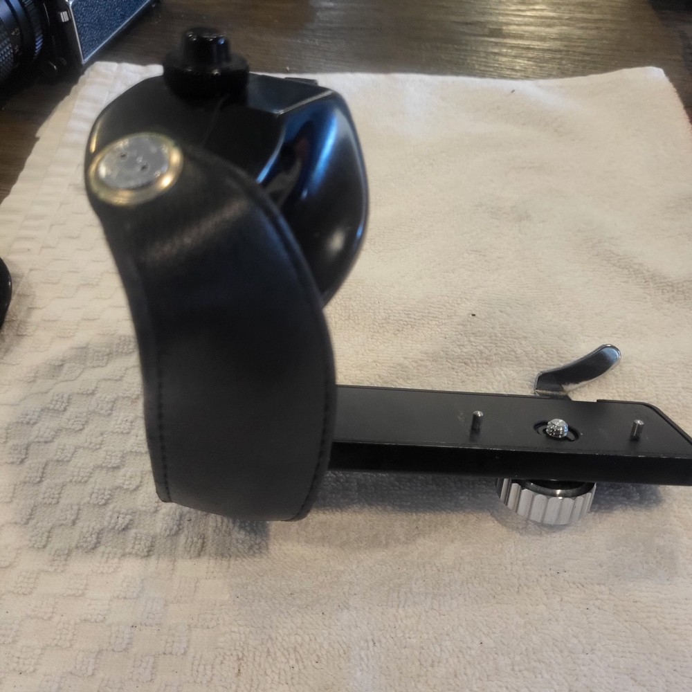Mamiya Left Hand Grip For M645 Medium Format Cameras 645