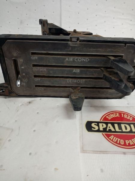 1980 GMC General Temperature Control   (9869574