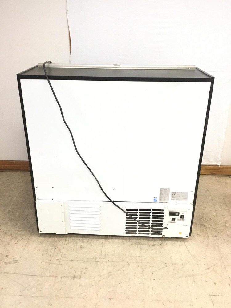 Structural Concepts HC48RSS Encore Series Refrigerated Self-Service Case, WORKS