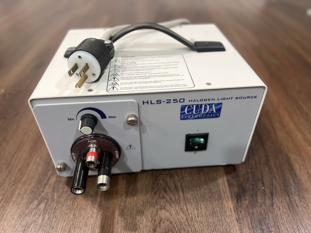 CUDA FiberOptics HLS-250 Halogen light Source