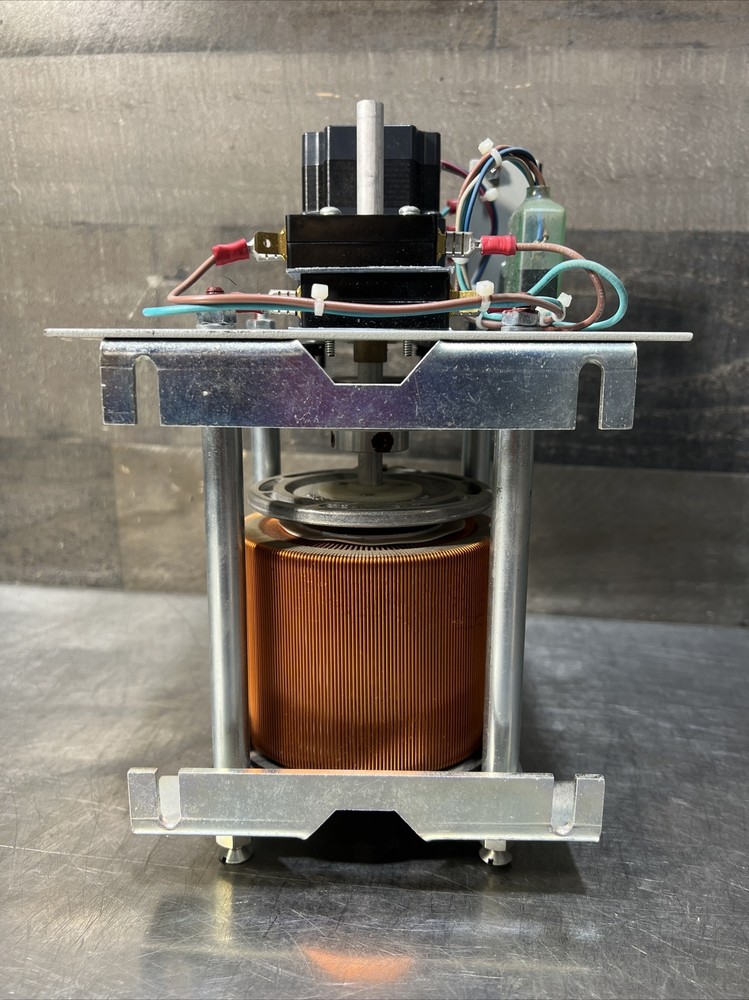 Nos Surplus Staco industrial variable motorized transformer model 30m1010b