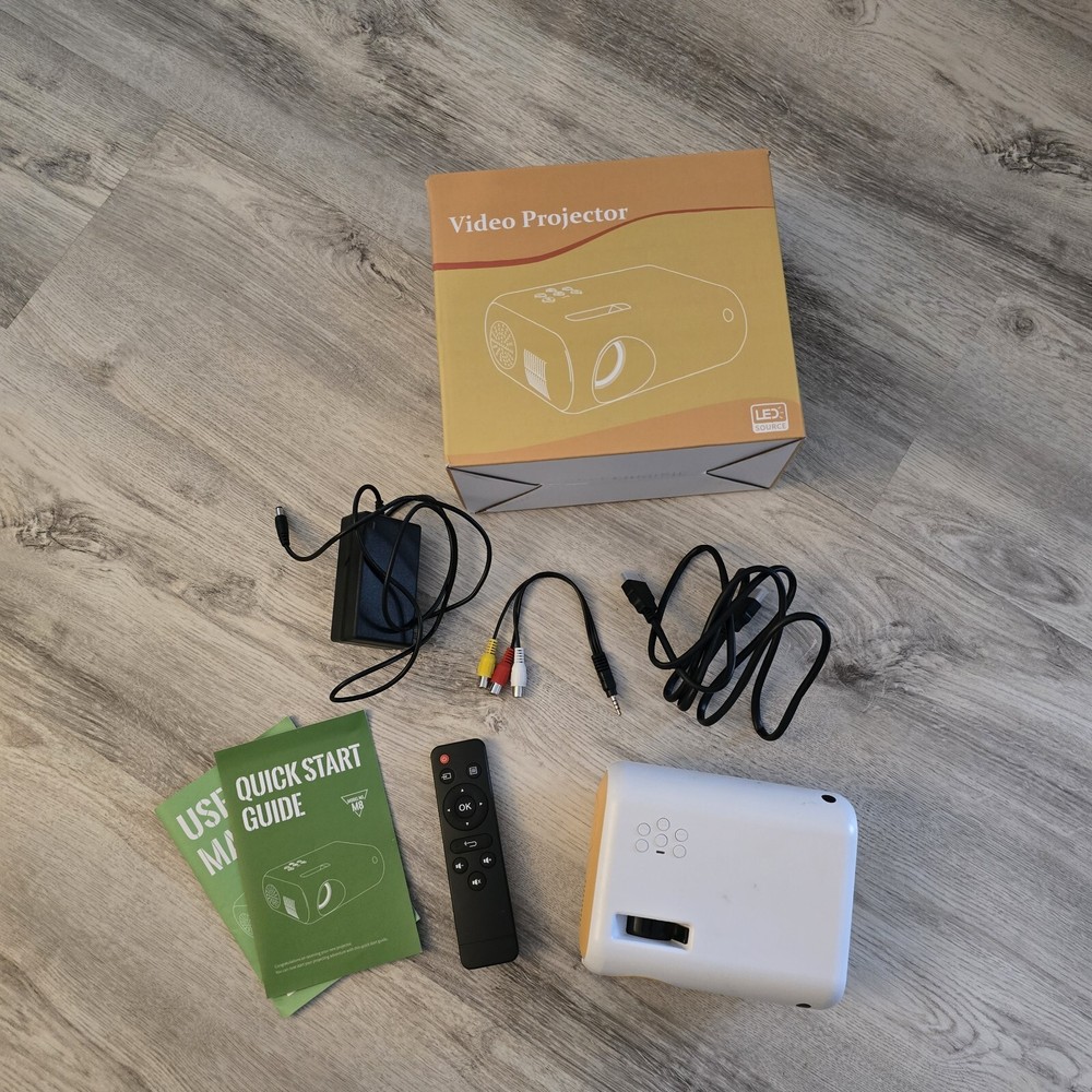 Mini Video Projector Native 1080p Led Lights ,tested Works