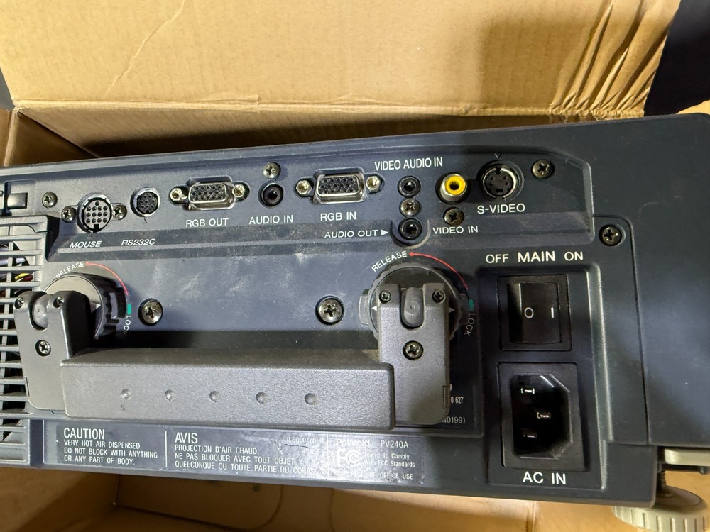 Polaroid 240 LCD Projector no remote or cables
