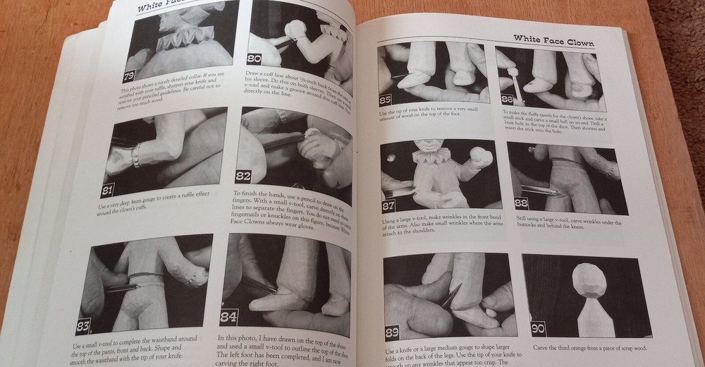 Golfers Carving with Tom Wolfe - Used