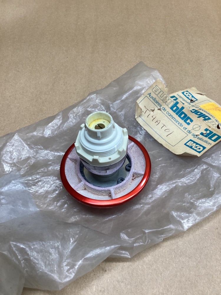 Baco Red Mushroom Push Button #114L27