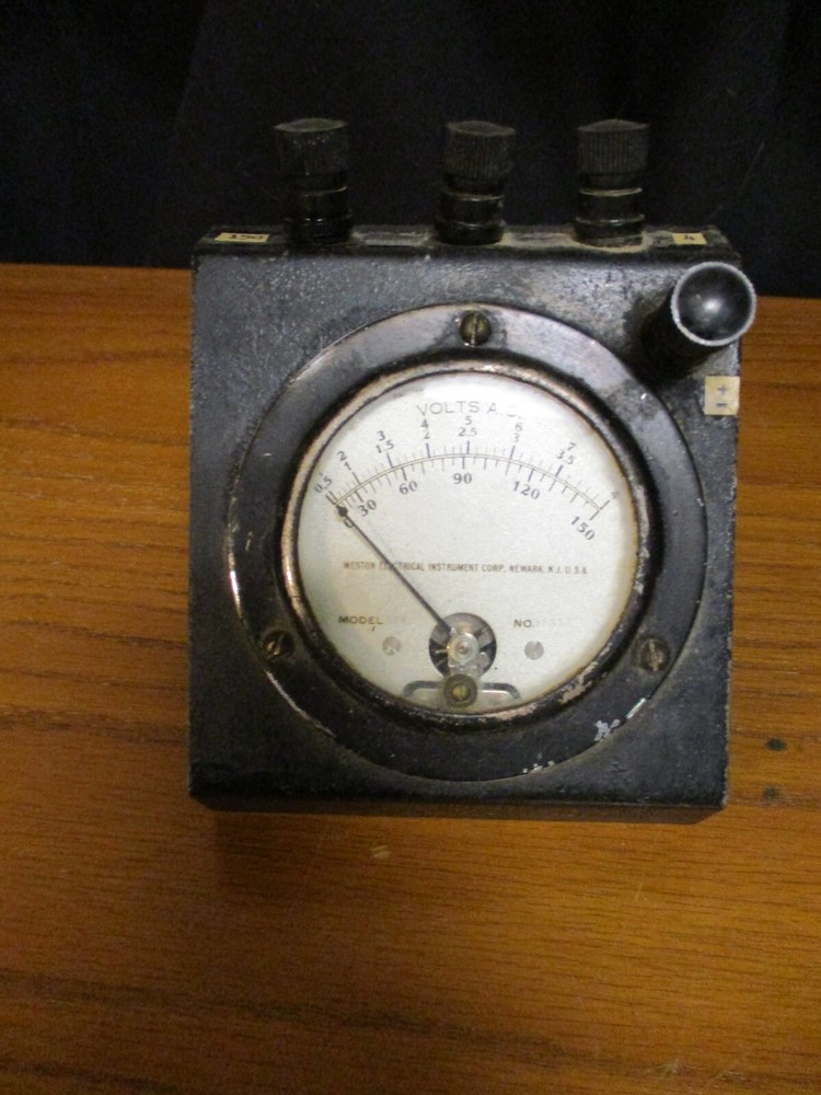 Vintage Weston 150 Volt Meter Model 476