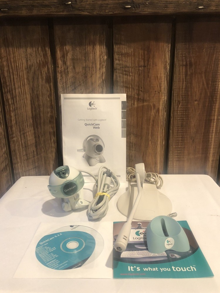 Logitech V-UD4 USB Wired Quickcam Web & Wired Microphone W/Extras