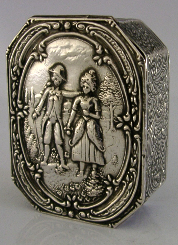 BEAUTIFUL GERMAN HANAU SOLID SILVER TABLE BOX c1900 ANTIQUE 62g