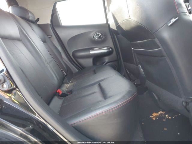 JUKE 2012 Glove Box 4965093