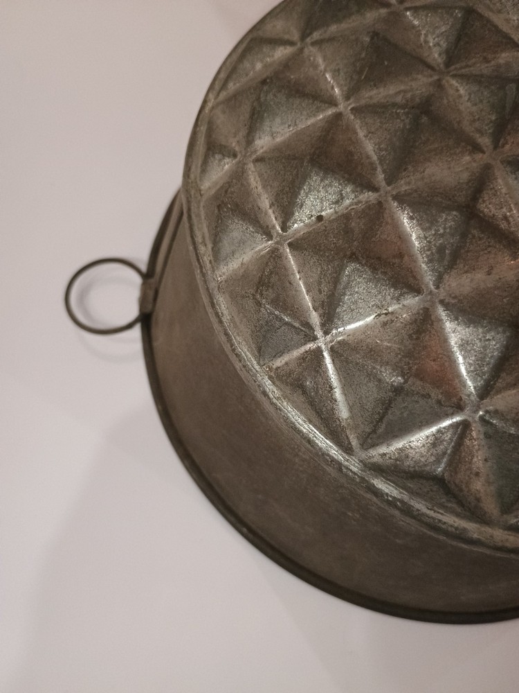 Vintage Baking Tin Pan With Raised Starburst Pattern