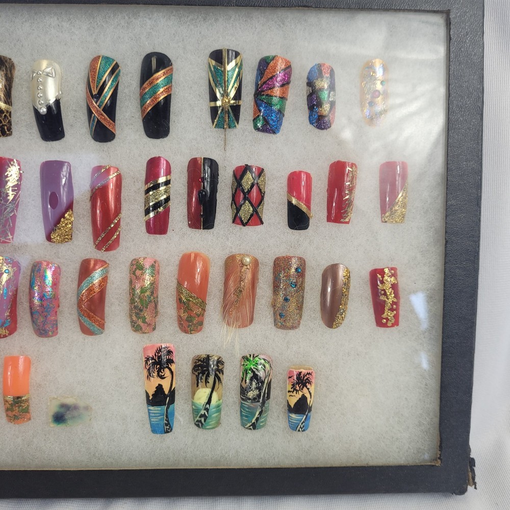 Vintage Nail Art Sample Display Frame Press On Tips Salon Wall Case