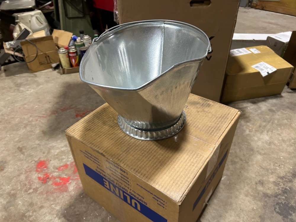 GALVANIZED COAL SCUTTLE / ASH BUCKET