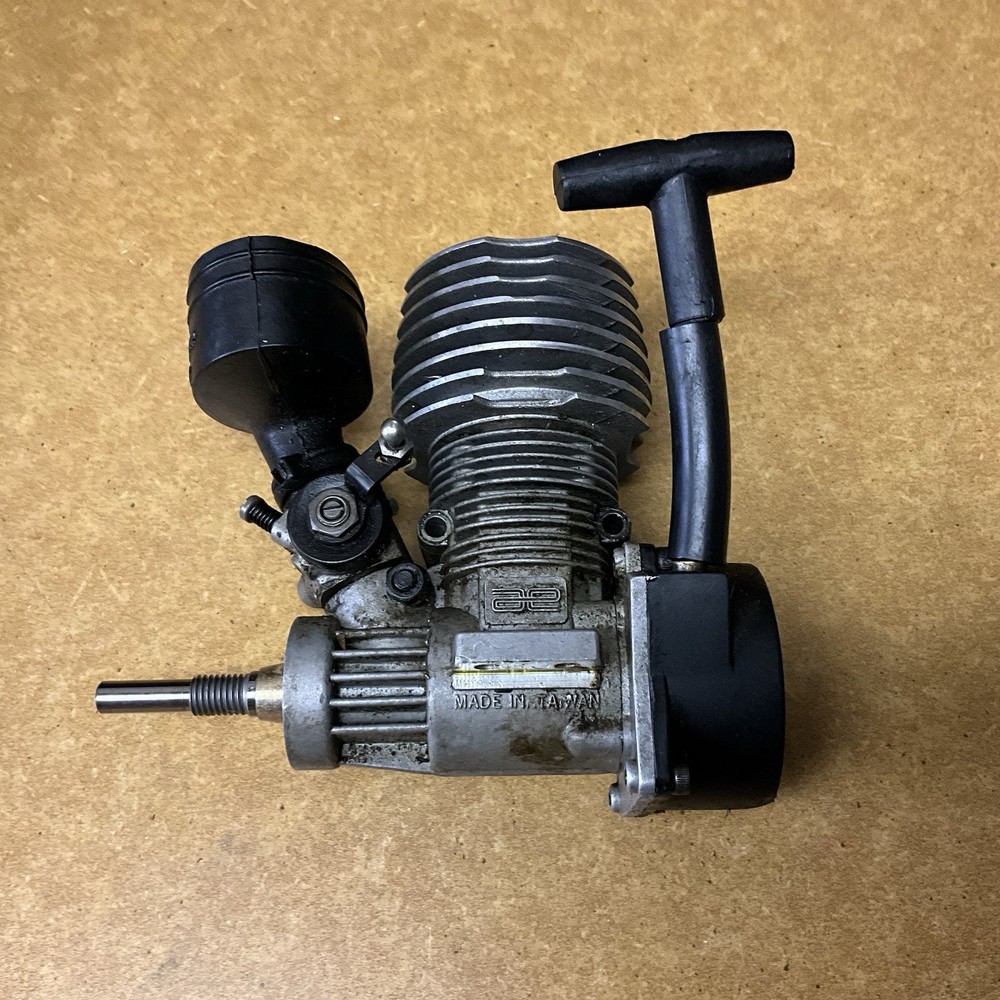 Team Associated .15 Pull Start Engine With Air Filter Assembly