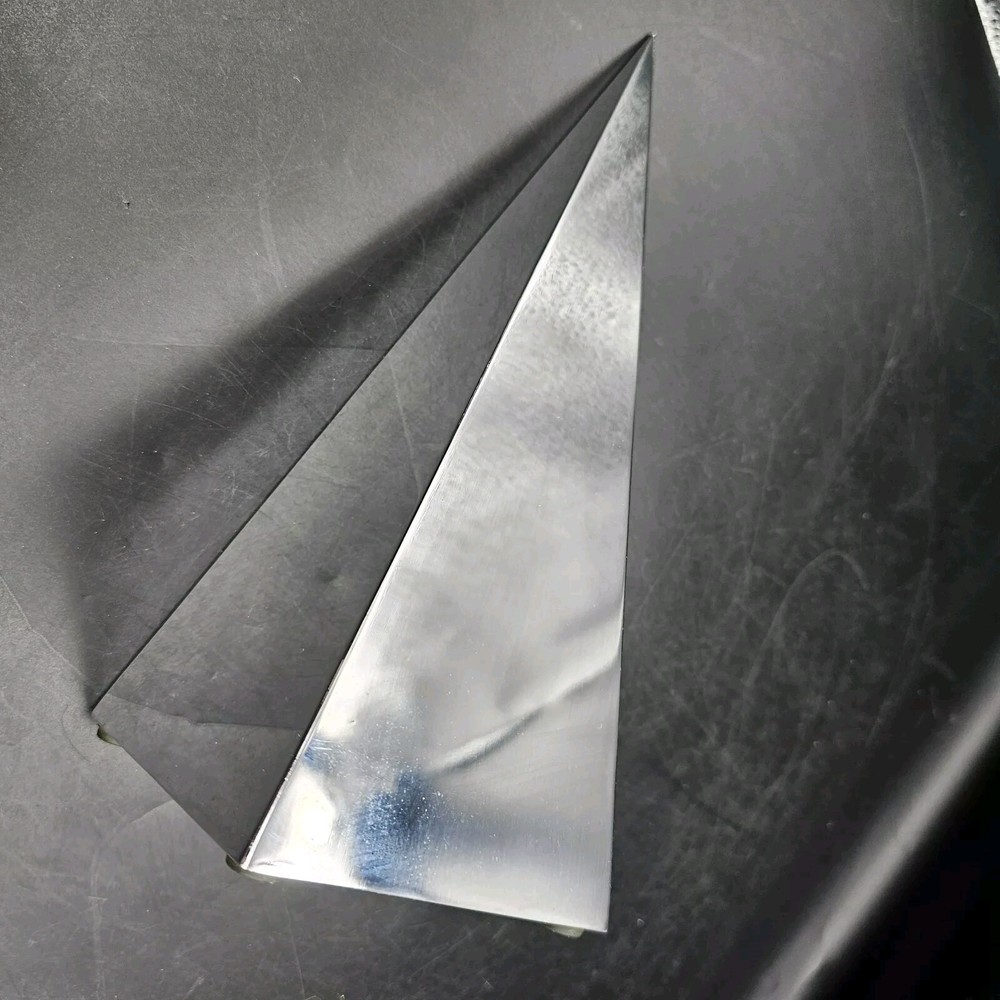 MCM Stainless Pyramid 10"