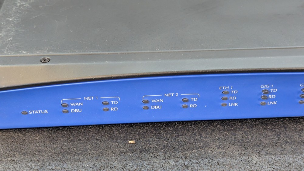 Adtran Netvanta 4430 1700630E1 - Powers On