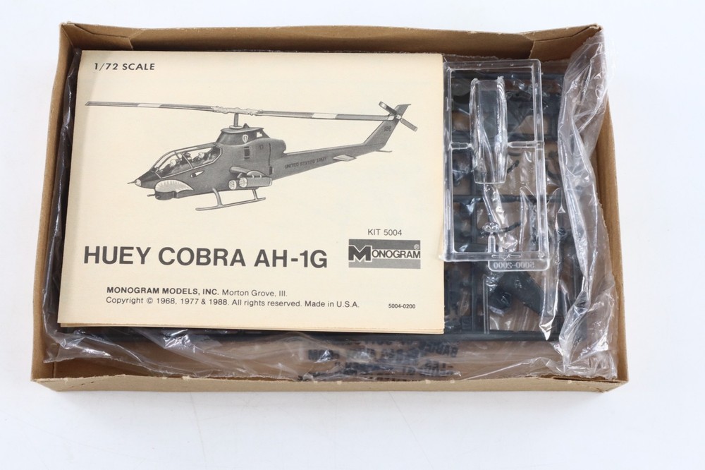 Monogram 1/72 Huey Cobra Model Kit