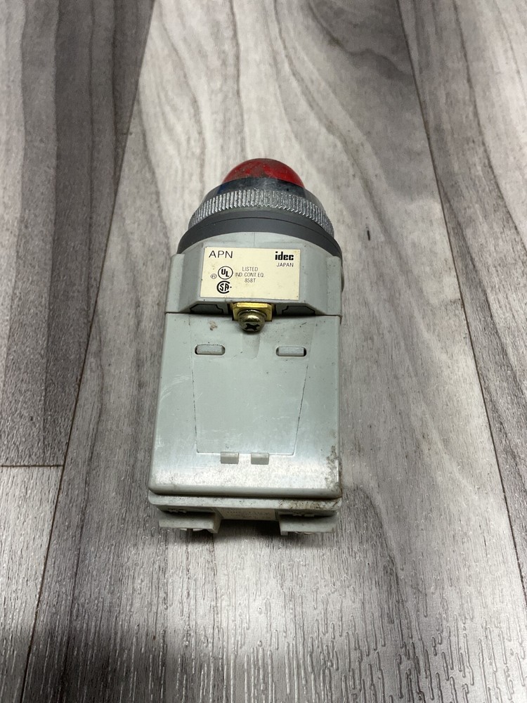 Idec APN Red Pilot Light Panel Light TWR 100/110V #4031PT178