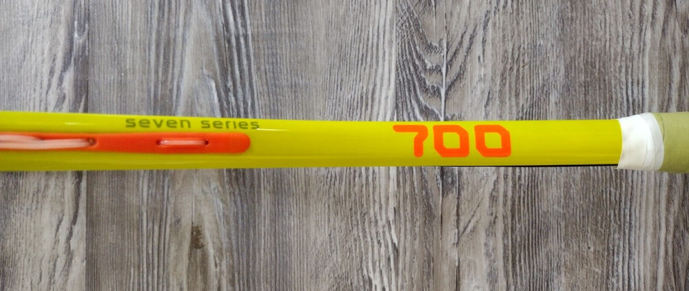 Artengo 700P squash racket with carry bag