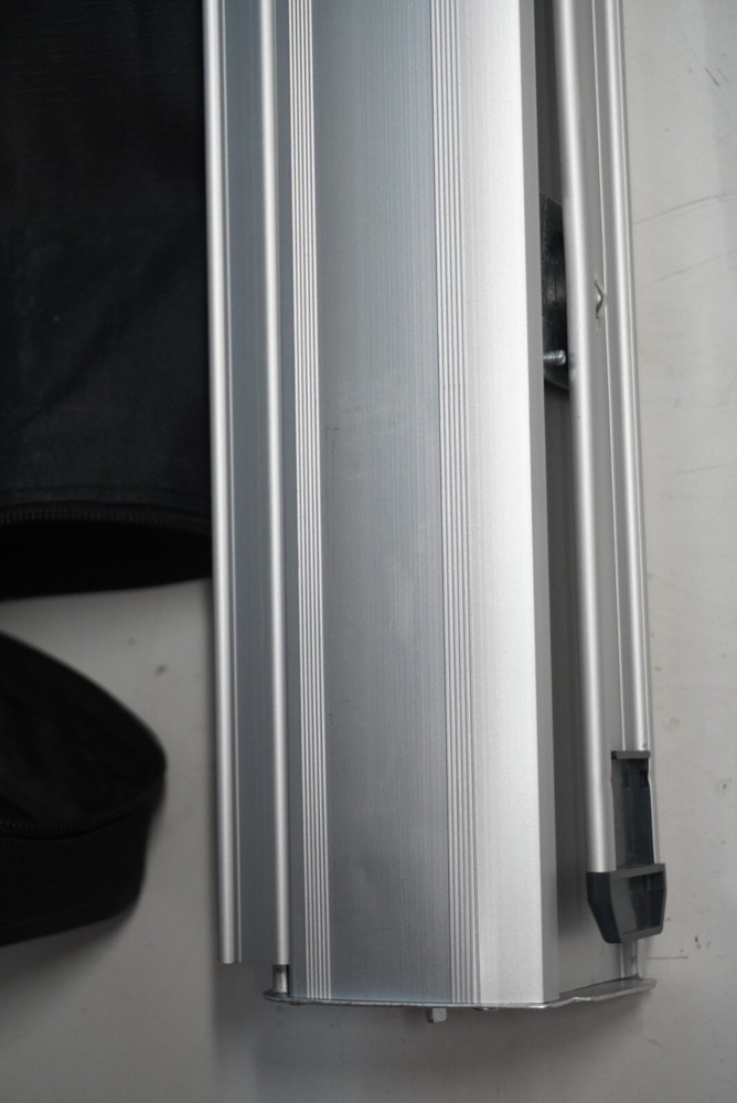 Projector Screen