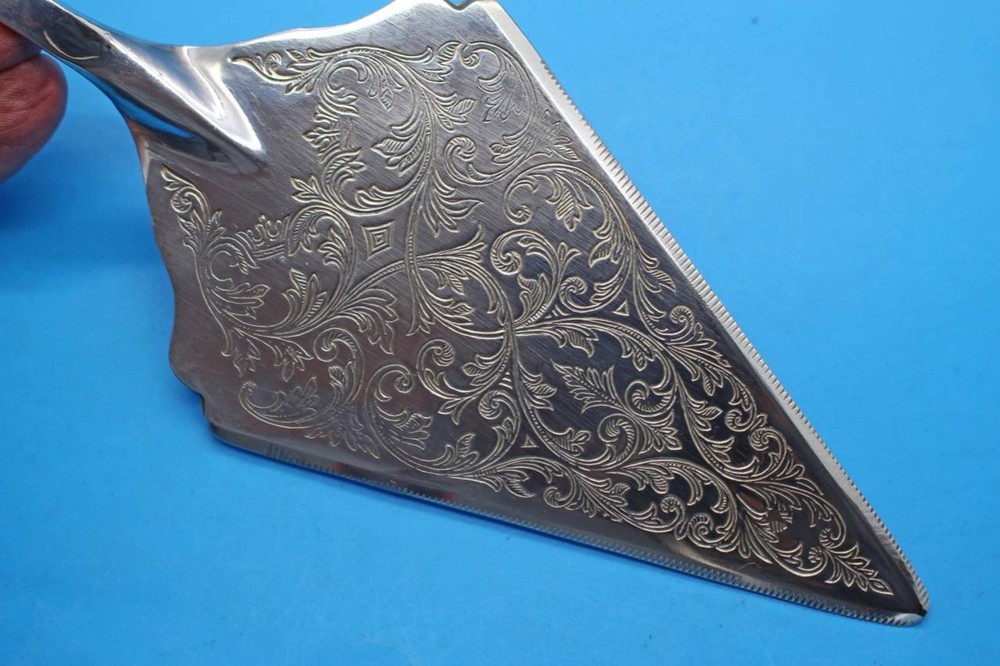 VINTAGE RAIMOND PIE/CAKE SERVER ITALY