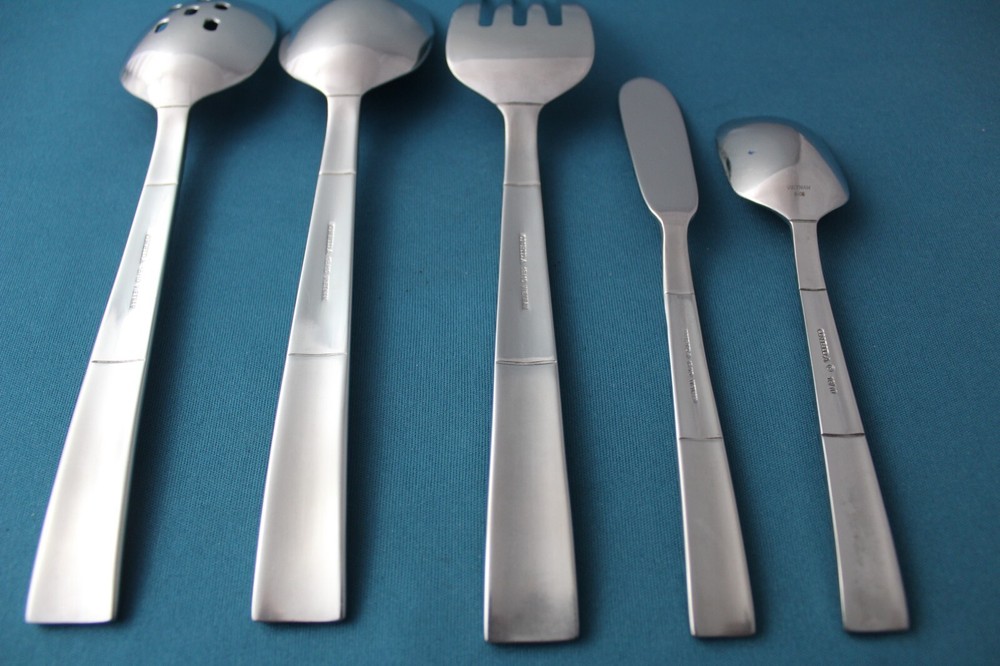 Oneida ECHO Serving (5pc Set) Tablespoon Fork Pierced Butter 18/10 Vietnam