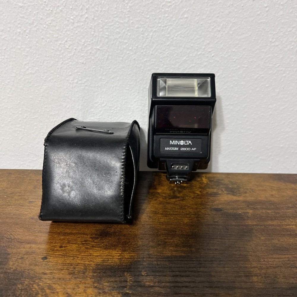 Minolta Maxxum 2800AF Shoe Mount Flash Works Great.
