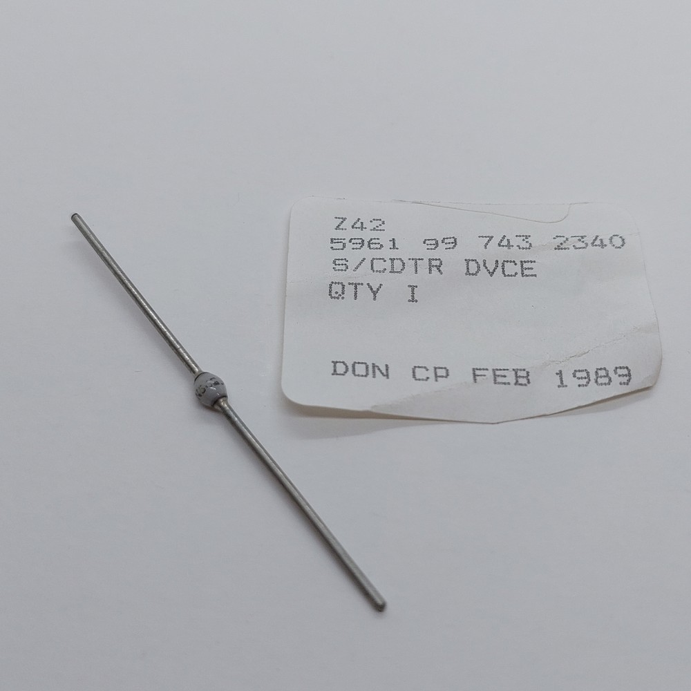 1N5625 AVALANCHE DIODE NOS X 1PC