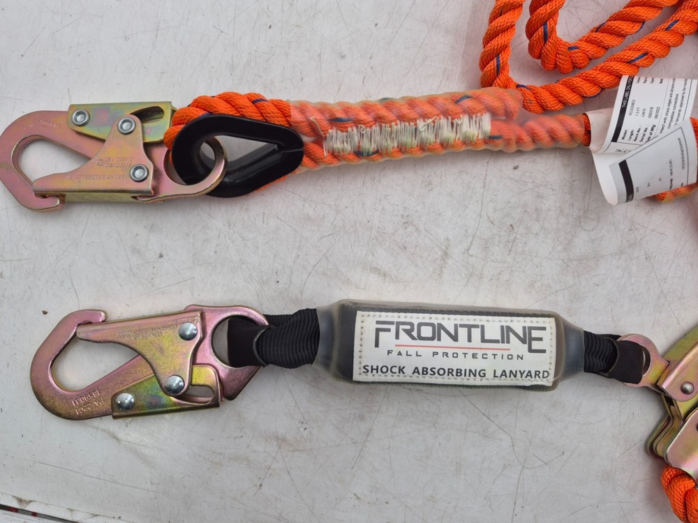Frontline Premium Vertical Lifeline with Openable Rope Grab & Shock Pack