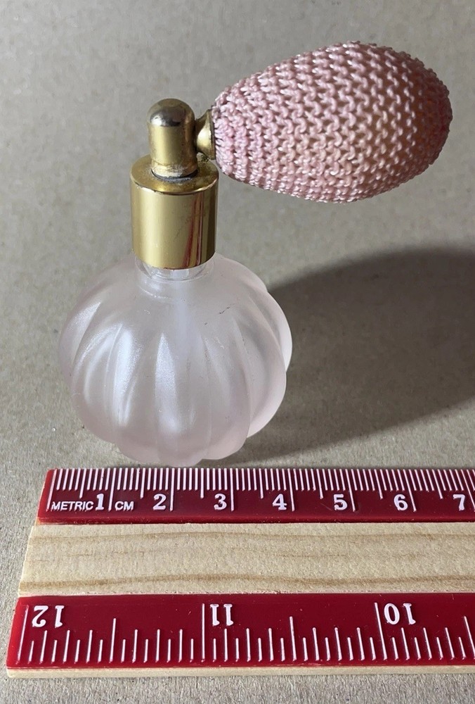 Art Glass Atomiser Perfume Bottle.