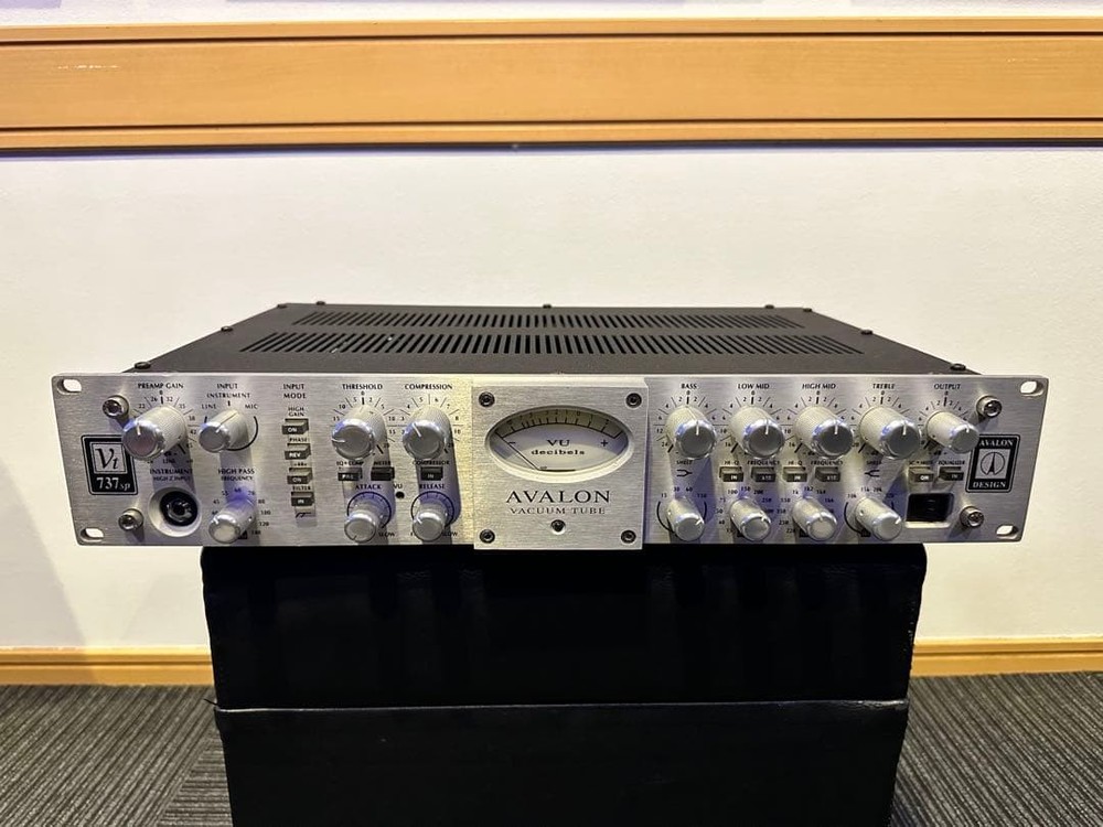 AVALON DESIGN VT-737SP