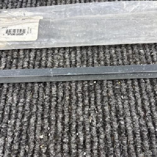 PAIR BFLEXCO 110-112 BOLT SOLID PLATE STRAIGHT BOLT BREAKERS
