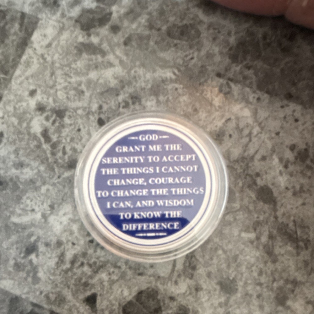 Recovery Program 32 Year AA Triangle Medallion Token w/ Serenity Prayer Blue