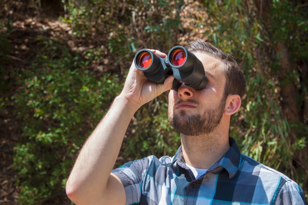 Barska 8x42 X-Trail Ruby Binoculars, AB10174 w/ Case