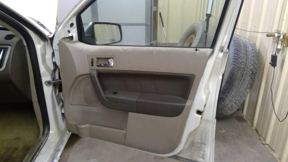 Used Headrest fits: 2010 Ford Focus Grade A
