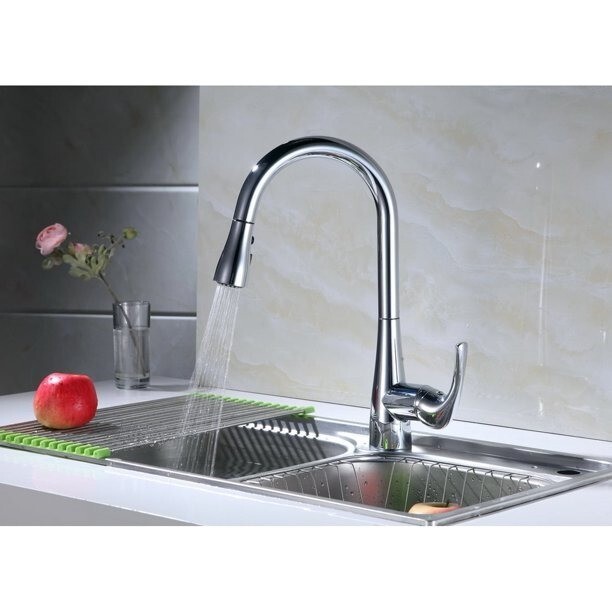 Runfine Single-Handle Pull-Down Sprayer Kitchen Faucet in Chrome