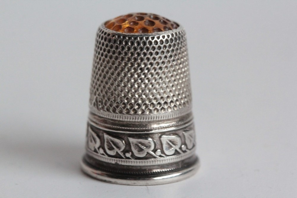 Silver thimble (75731)