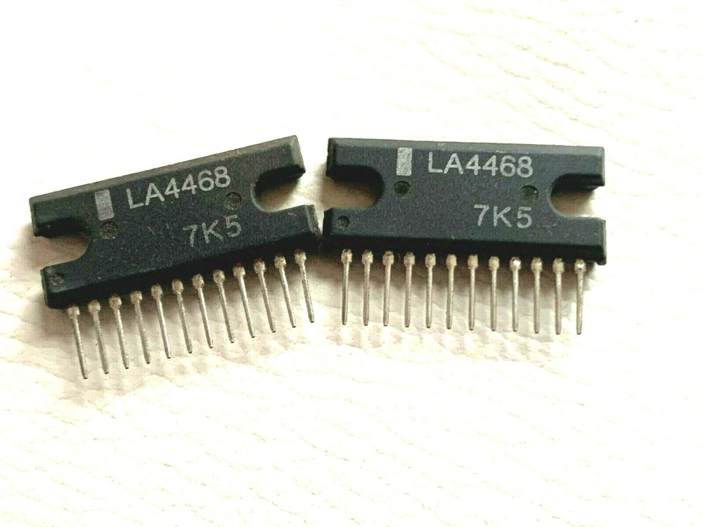 2 Pieces LA4468   BY SANYO