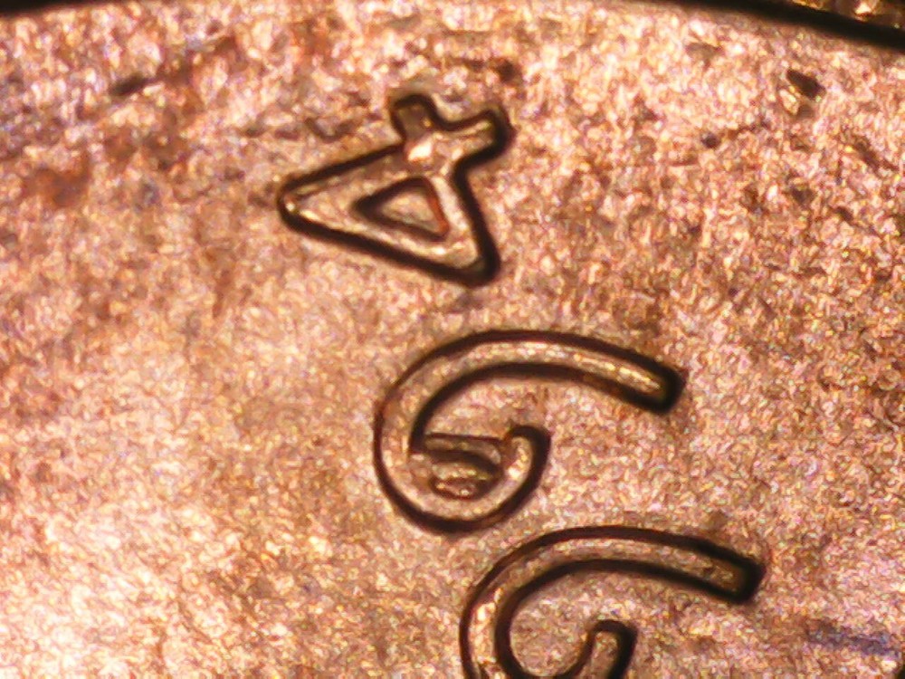 1994 Penny Die Chip Obverse on Date