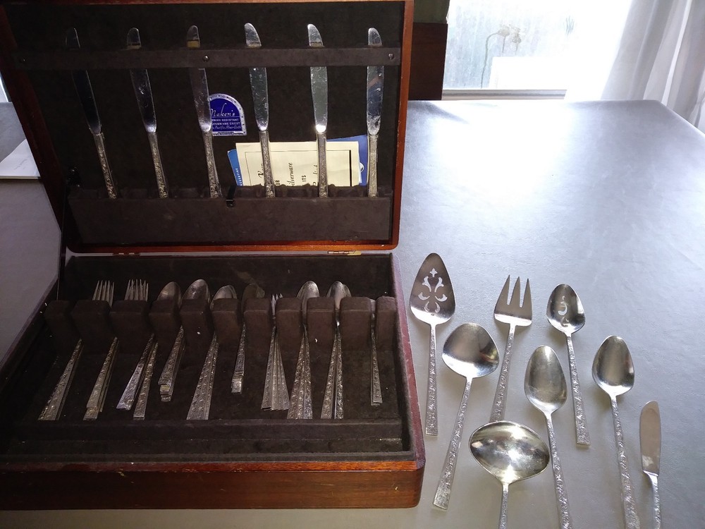 Silver Set- Rogers Brothers- Silver Leaf Pattern