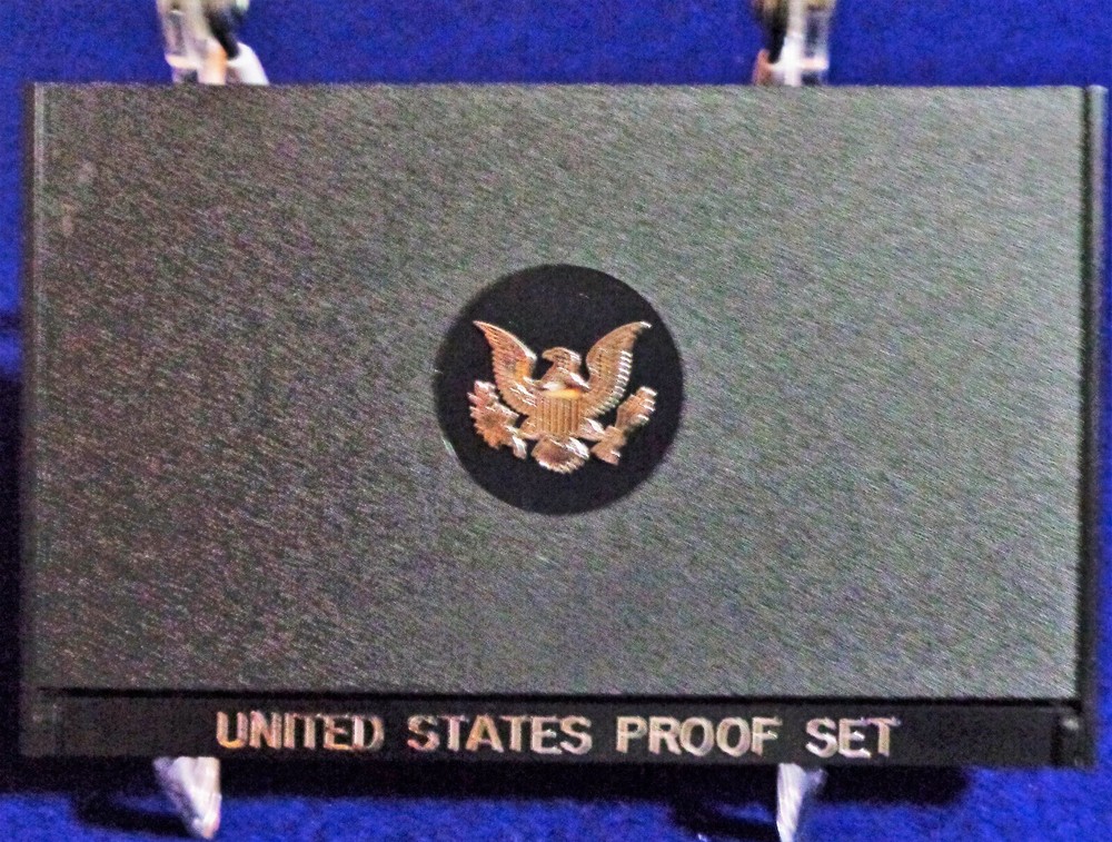 1977-S, U.S. Proof set with box.