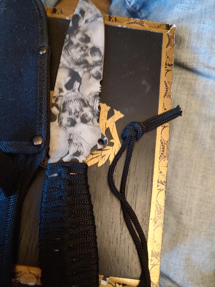 FURY ZOMBIE SLAYER FIXED BLADE KNIFE AND SHEATH