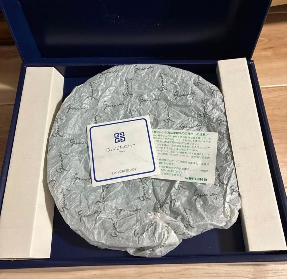 Givenchy Yamaka Platter / Plate 5 Set