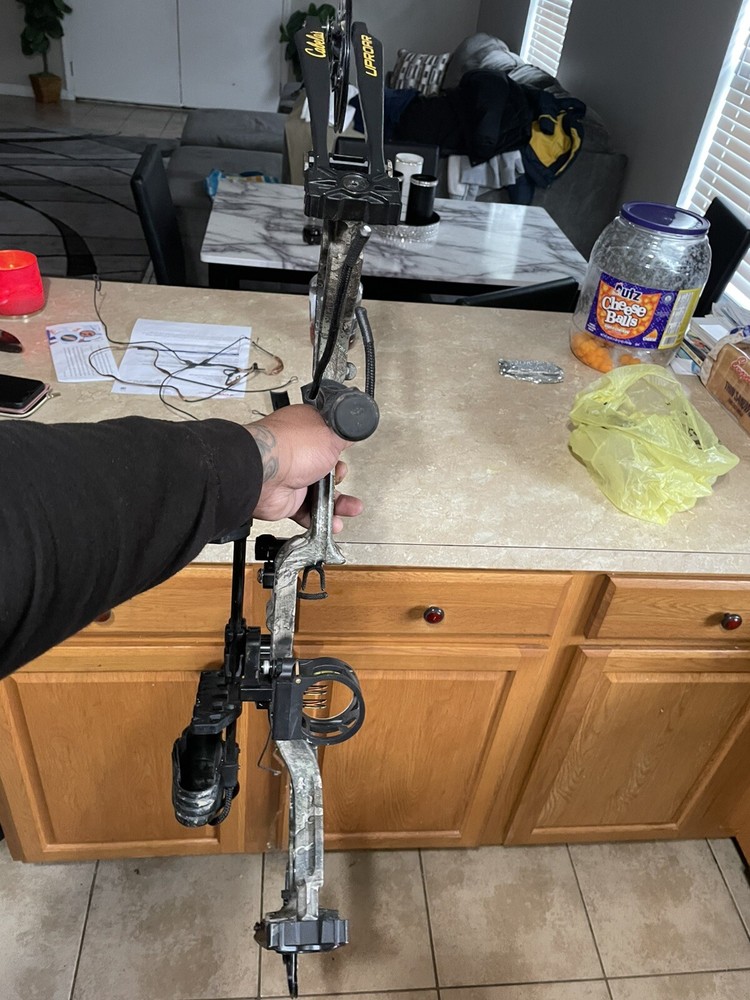 Cabela’s Uproar Bow