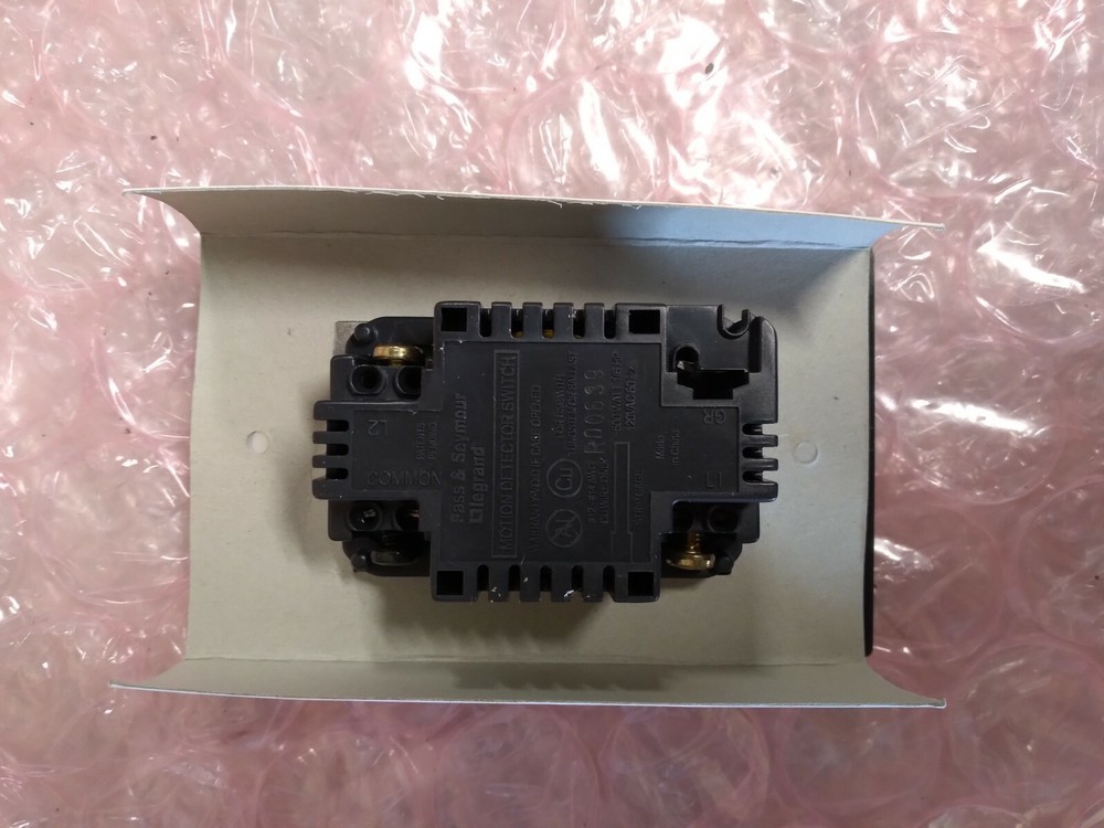 PASS & SEYMOUR MCU-BKCC4 MOTION ACTIVATED SWITCH