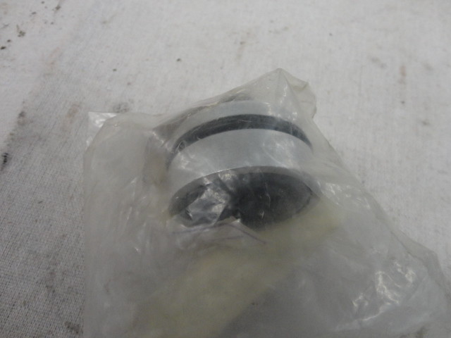 KYB Shock Seal Head Case Complete Assembly 29-049c