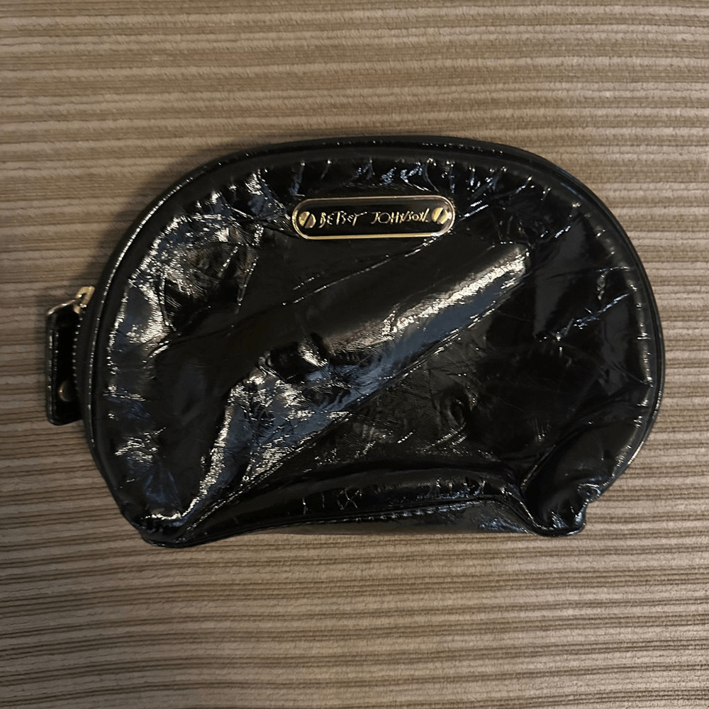 Betsey Johnson makeup bag set
