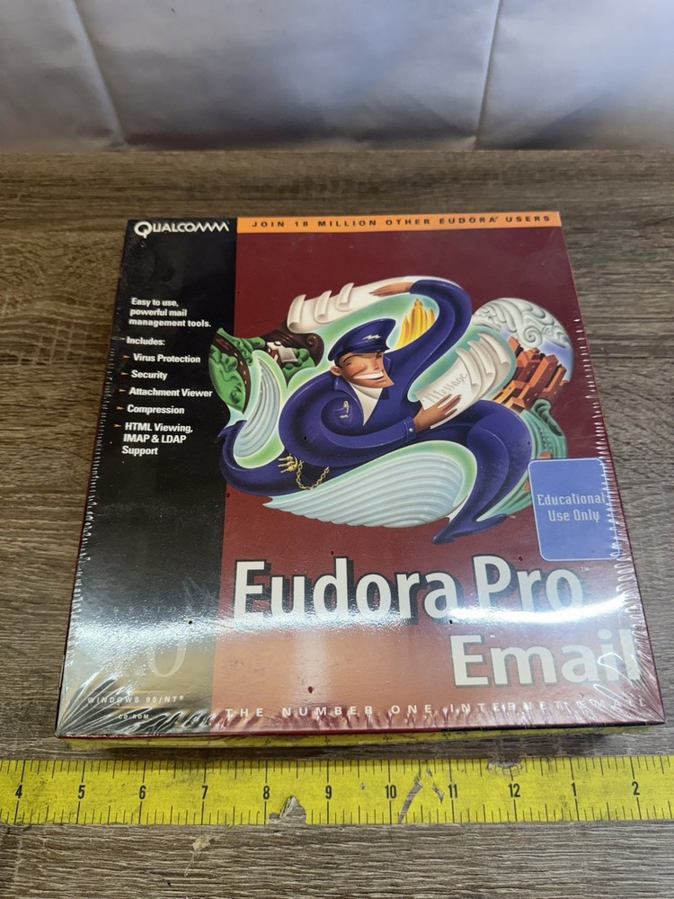 Qualcomm Eudora Pro commcenter DELUXE VERSION 4.0 windows 95 NT. NEW SEALED.