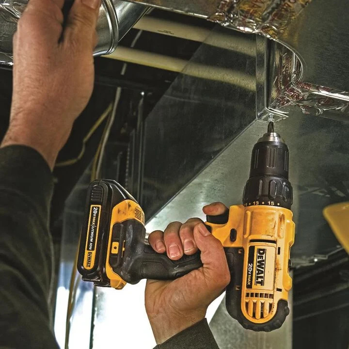 DEWALT 20V Max 2 Tool Combo Kit-DCK240C2