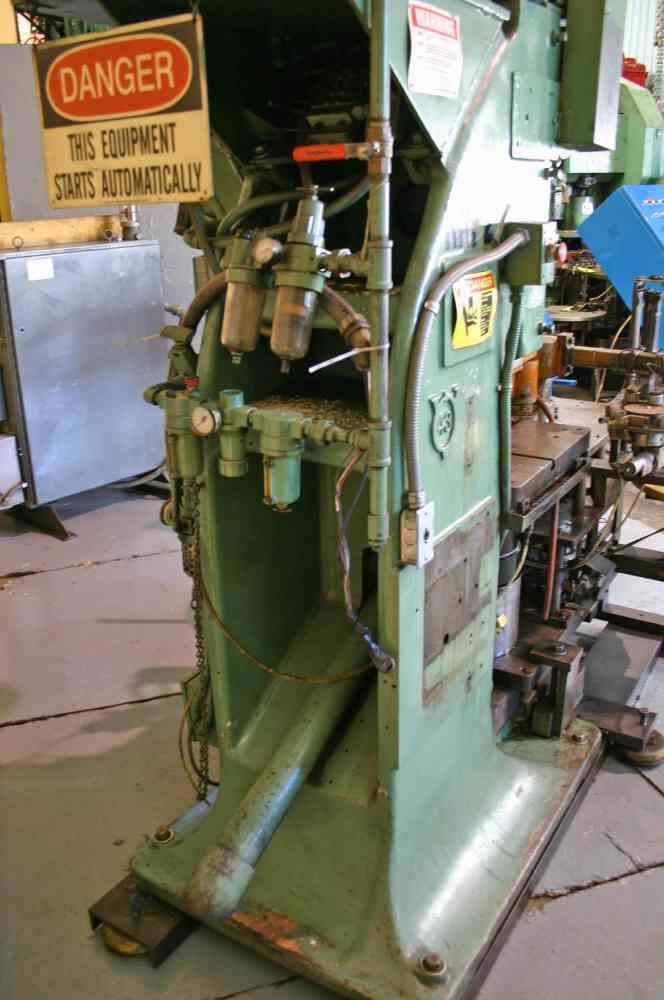 20 TON V & O GAP BED NOTCHING PRESS: YODER #51138