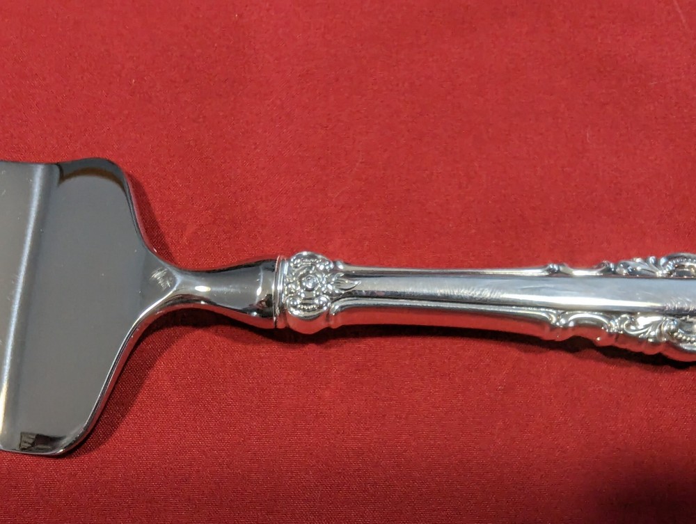 Wallace Silversmith Pie / Cake Server Flatware Silverware Silver Plate